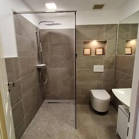 3 Zimmer Wohnung - Keine Party Wohnung ! 6 Personen Dusseldorf Exterior photo