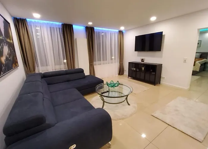 3 Zimmer Wohnung - Keine Party Wohnung ! 6 Personen